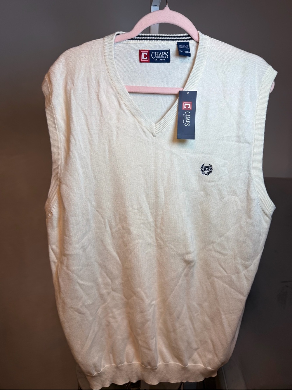 Chaps Cream V-Neck Knit Vest with Embroidered Crest, size XL